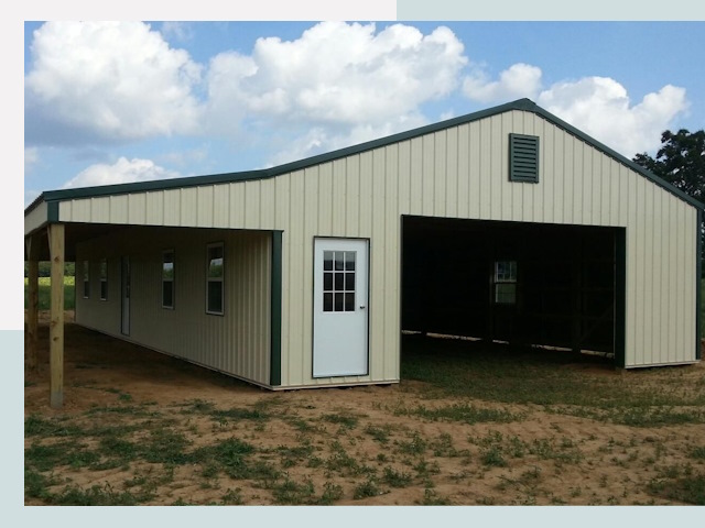 Строительство конюшен в Черняховске