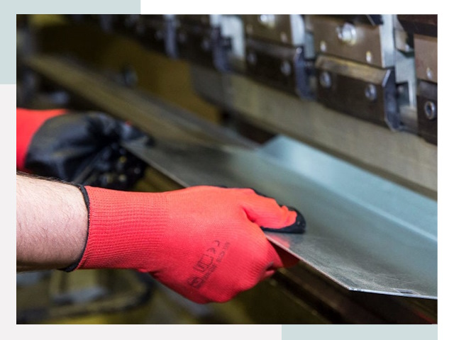 Гибка металла в Черняховск от 629 руб. - Надёжно и быстро